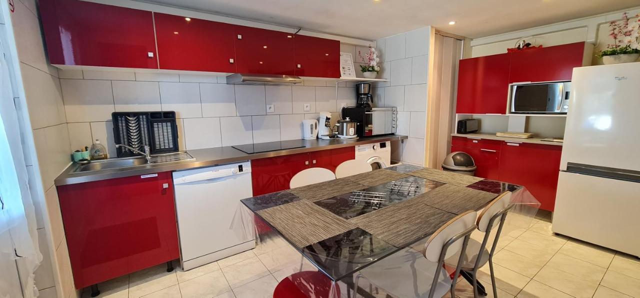 Belle Maison Avec Jardin Rdc T3 De 70M2 Vacances Ou Cure Thermale Rochefort Exterior photo